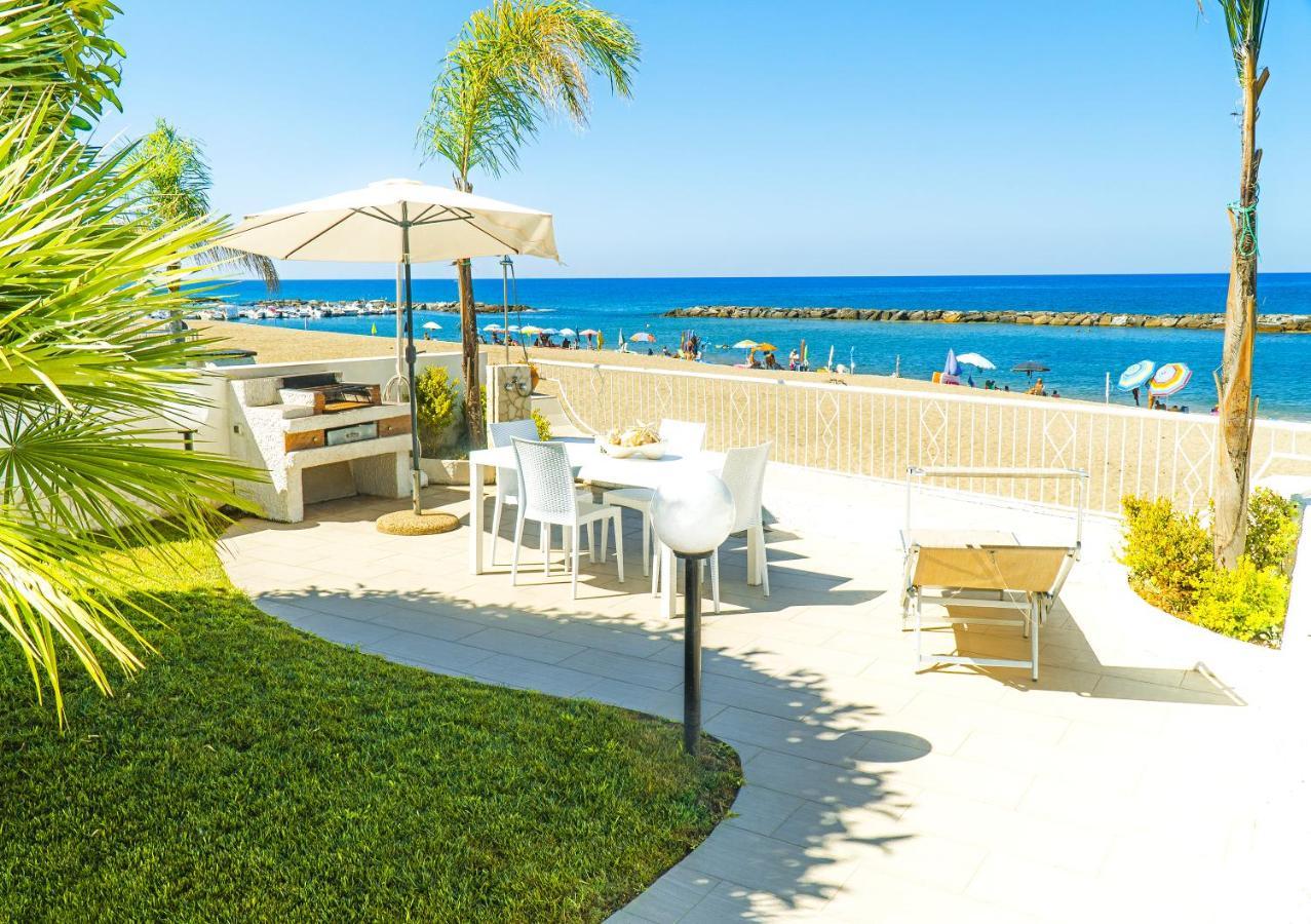 Villa Di Lusso Sul Mare A Diamante - Villa Ventre بلفيديري ماريتّيمو المظهر الخارجي الصورة